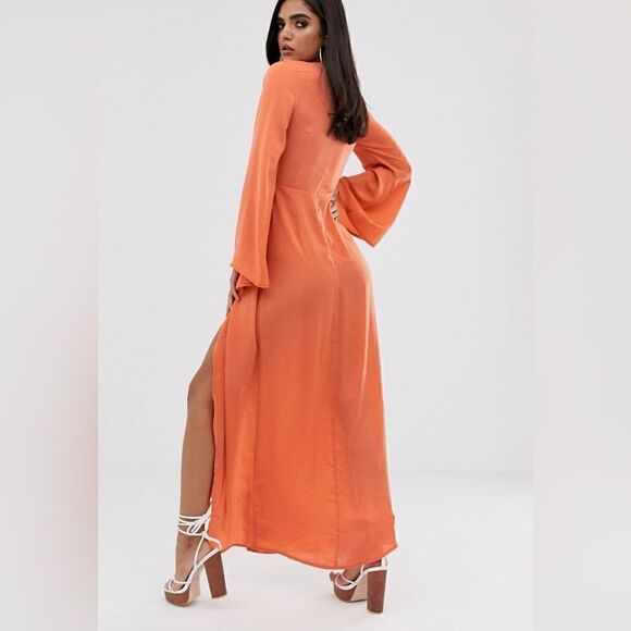 Missguided Maxi Dress with twist detail and side split - Picture 4 of 10